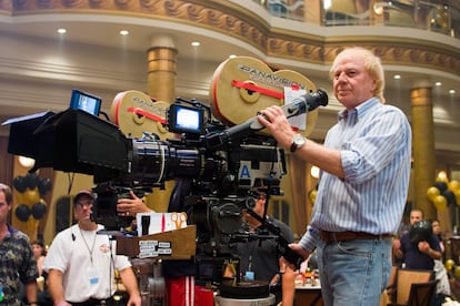 Wolfgang Petersen, en el rodaje de 'Poseidón'.