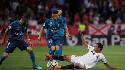 Lucas Vázquez durante el partido entre el Sevilla y el Real Madrid