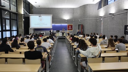 Pruebas de la Selectividad en la Facultad de Ciencias Biológicas de la Universidad Complutense de Madrid.