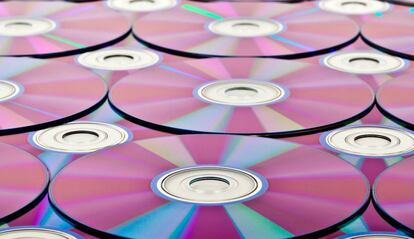 Los DVD y CD son algunos de los productos gravados con el canon digital