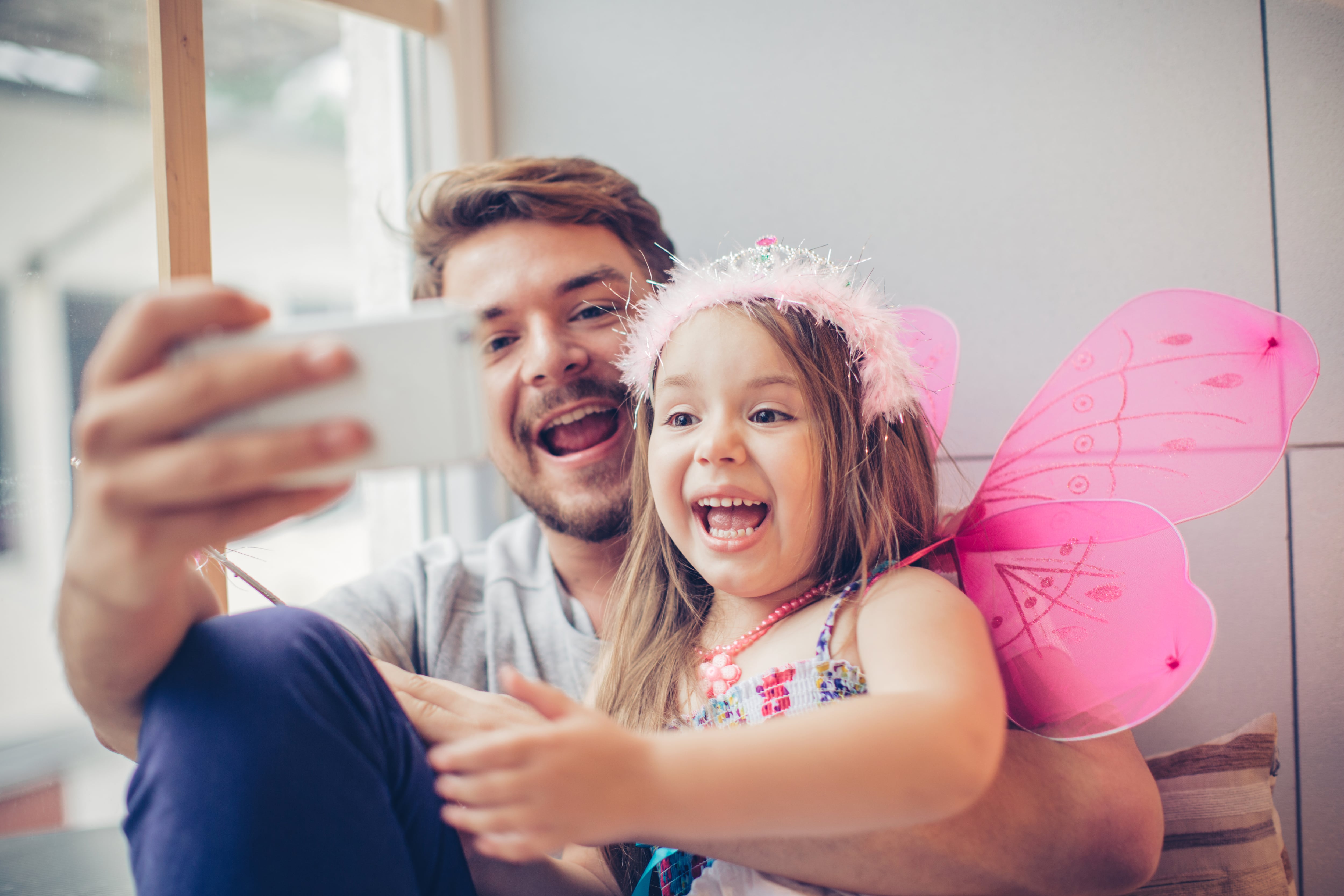 ‘Sharenting’: qué deberías saber antes de colgar fotos de tus hijos en redes sociales 