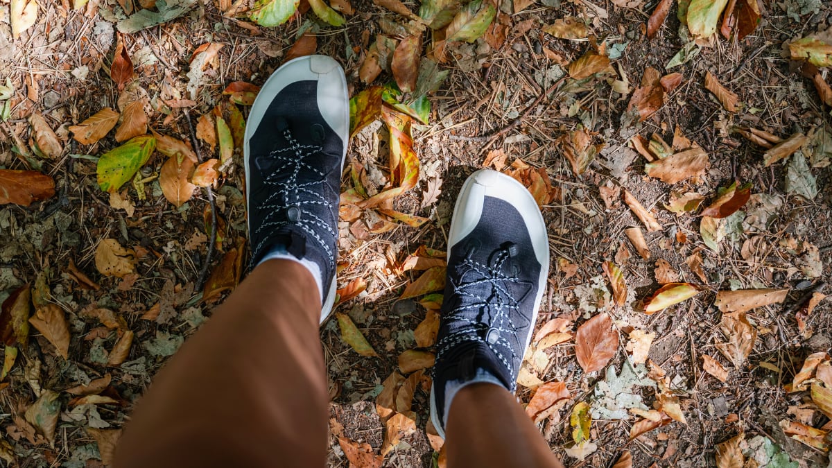 Diseñadas para darlo todo en la ruta: las zapatillas de senderismo ‘barefoot’ que arrasan en valoraciones