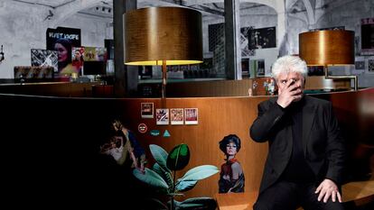 Almodóvar también protagoniza un pequeño ‘fashion film’ a las órdenes de Willy Vanderperre.