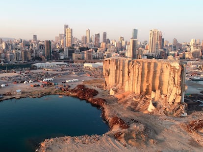 Vista aérea de la zona del puerto de Beirut afectada por la explosión, en una fotografía tomada el 31 de julio.