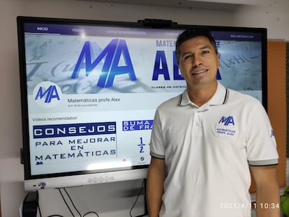 El colombiano Alexander Gómez, creador del perfil Matemáticas Profe Alex.