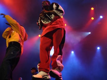 Public Enemy , durante su actuaci&oacute;n en el festival &#039;Festimad&#039;, en 2003. 