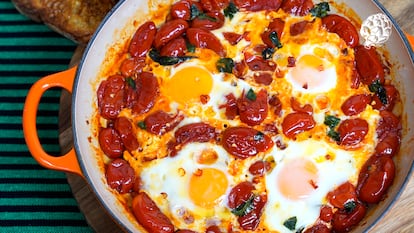 Huevos en purgatorio, la receta que puede ser pecado EL COMIDISTA