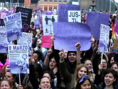 La prensa llena sus portadas con las manifestaciones en pro de la igualdad en todo el mundo