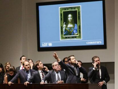 Subasta del polémico cuadro 'Salvator Mundi', vendido en 2017 en Christie's de Nueva York.