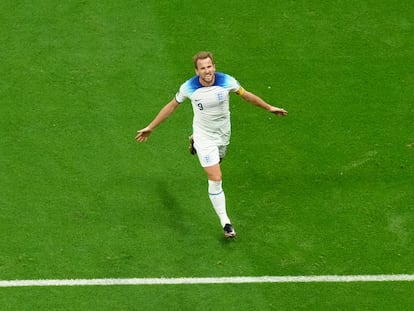 Harry Kane celebra el segundo gol de Inglaterra y el primero suyo en el Mundial.