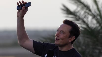 Elon Musk, durante la presentación del nuevo servicio en un acto en la sede de SpaceX en Brownsville (Texas).