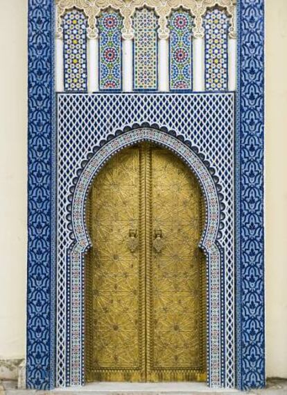 El gran portalón del Palacio Real de Fez.
