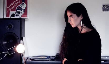 La artista australiana Izabel, creadora de proyecto 'Lullabies for Insomniacs'.