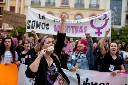 Manfestación convocada esta tarde en Málaga, en señal de repulsa a la sentencia dictada contra los cinco integrantes de la Manada.