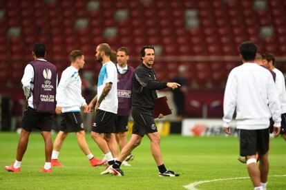 Unai Emery, durante un entrenamiento del Sevilla