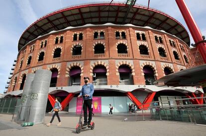 Exterior del centro comercial Las Arenas de Barcelona.