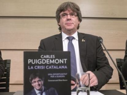 El expresidente insiste en europeizar la crisis catalana en un libro presentado este martes