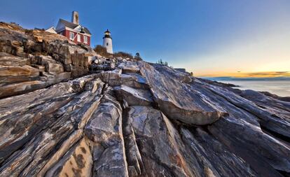 Faro de Permaquid Point, en la costa central de Maine.