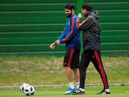 Hierro habla con Costa este viernes en Krasnodar.