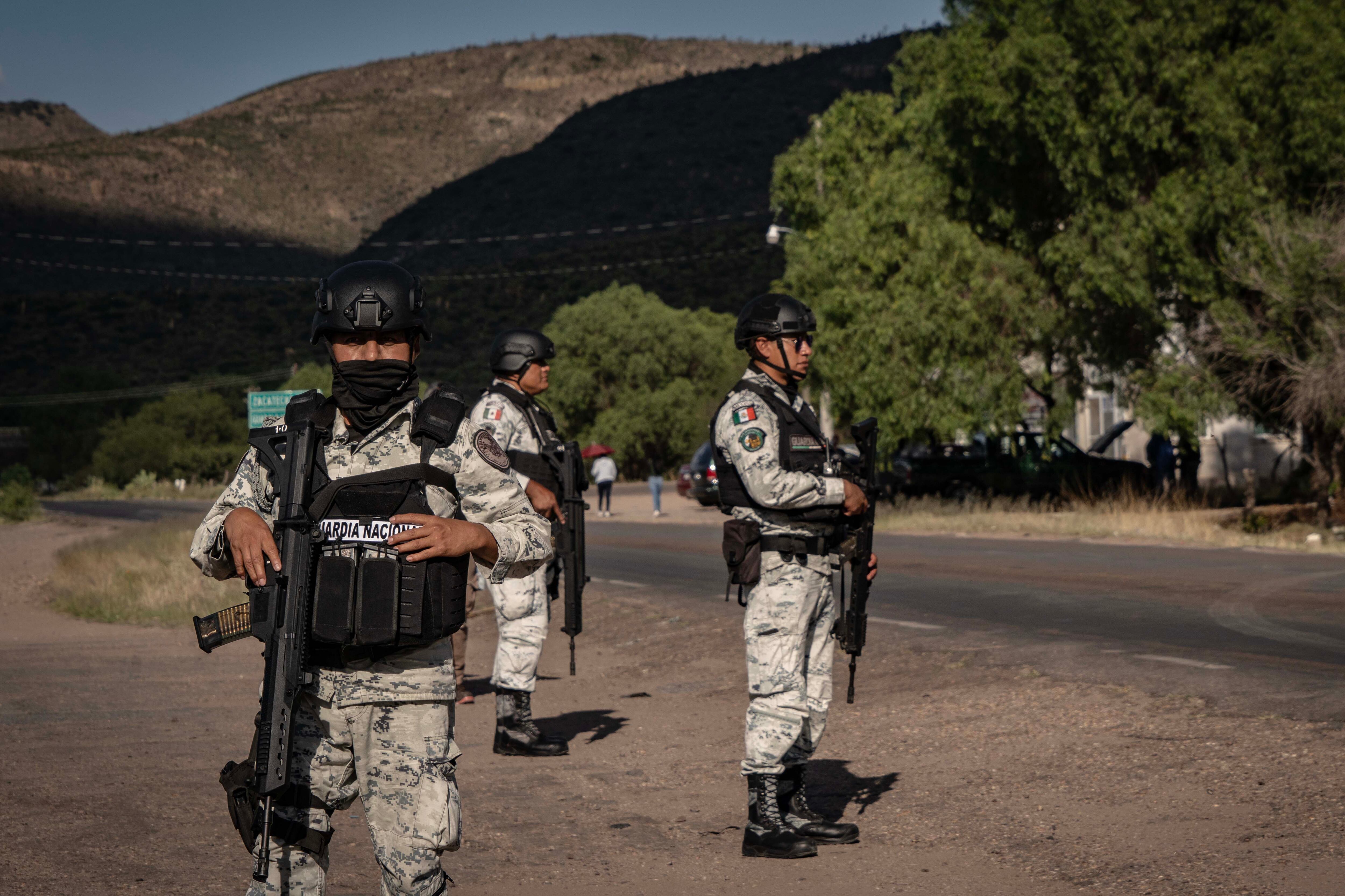 Elementos de la Guardia Nacional a las afueras del panteón de Malpaso (Zacatecas) el 29 de septiembre.