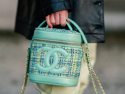 Los bolsos de firmas como Chanel han logrado sobrevivir a este imposible 2020.