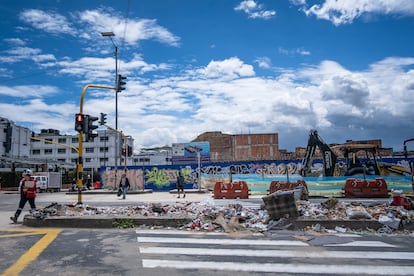 Obra del metro de Bogotá, en el centro de la ciudad, el 2 de mayo.