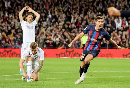 Sergi Roberto celebra su gol en el clásico en el Camp Nou.