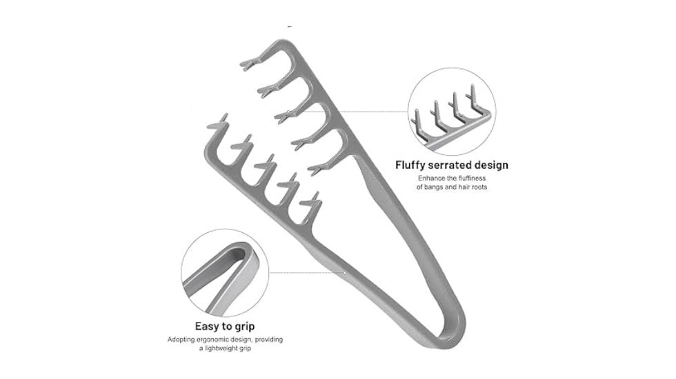 Peine texturizador de dientes anchos.