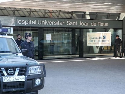 Guardia Civil durante la operación por las irregularidades de Traiber.