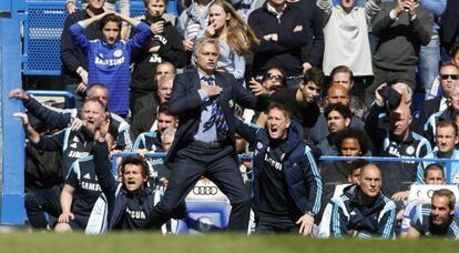 Mourinho, en el partido contra el Crystal Palace que hizo campeón al Chelsea.
