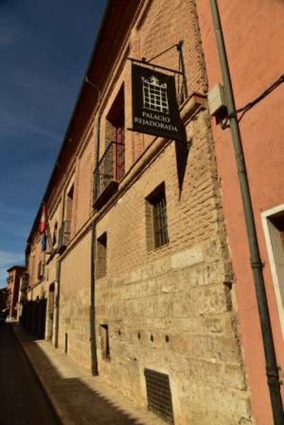 Fachada de la posada rural Palacio Rejadorada, en Toro (Zamora).