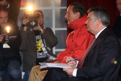 Julián Muñoz y Juan Antonio Roca, durante una sesión judicial.