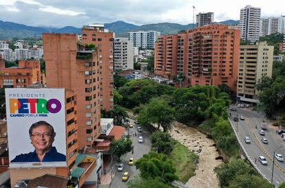 El Consejo Nacional Electoral informó que el tope máximo de vallas es de 16 para Bogotá.