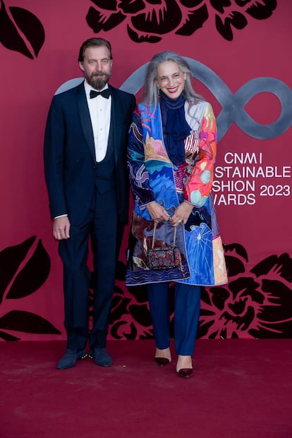  Aimón de Saboya-Aosta y su esposa, la princesa Olga de Grecia, en septiembre de 2023, durante la semana de la moda de Milán.