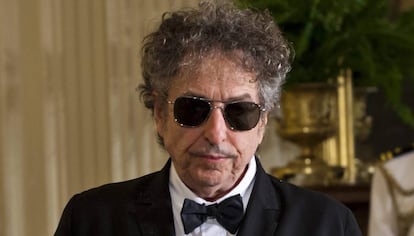 Bob Dylan cuando recibió la Medalla de la Libertad en la Casa Blanca en 2012.