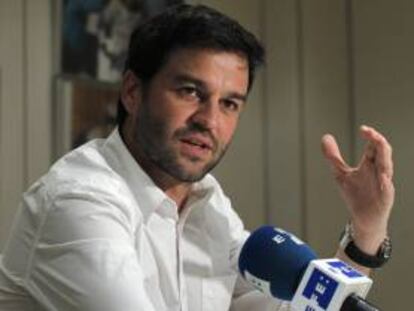 El consejero delegado de Wayra, Gonzalo Martín Villa, durante una entrevista con Efe en la que ha explicado que Telefónica ha invertido diez millones de euros en los 246 proyectos seleccionados por su escuela de emprendedores y tiene relaciones comerciales con el 31 % de ellos.