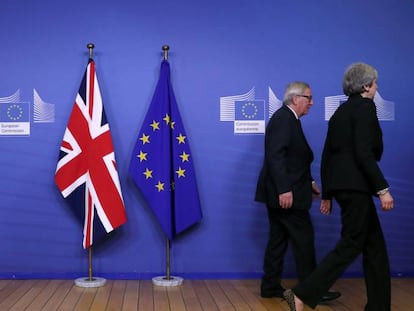 Bruselas ofrece al Reino Unido la opción de salir de forma unilateral de la unión aduanera
