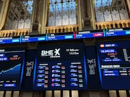 Paneles de la Bolsa de Madrid.