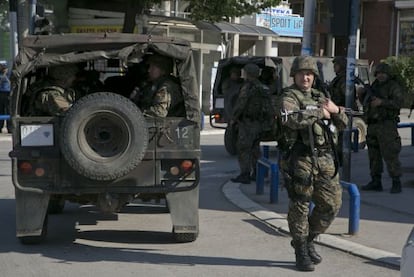 Despliegue policial en Kumanovo, este domingo.