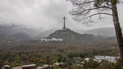 Panorámica del Valle de los Caídos, con el Poblado en el ángulo inferior derecho.