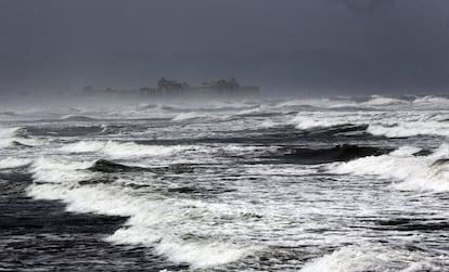 Los puertos de Gandia y Valencia se encuentran cerrados debido al temporal de viento y lluvia.