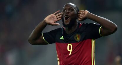 Lukaku celebra un gol en un partido con Bélgica.