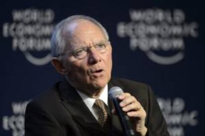 El ministro de Finanzas alemán, Wolfgang Schäuble, interviene en la tercera jornada del Foro Económico de Davos (Suiza). EFE/Archivo