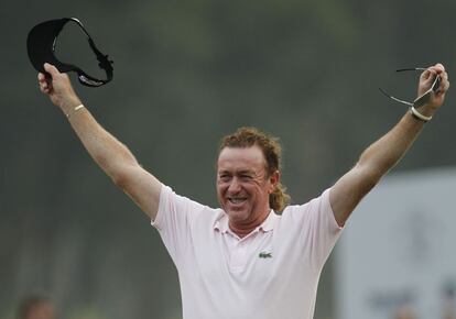 Jiménez celebra su victoria en el Hong Kong Open de 2013.