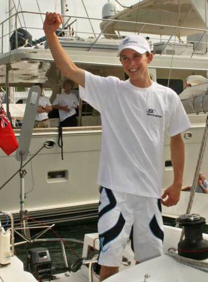 Michael Perham, de 14 años, a su llegada a Antigua.