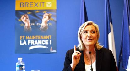 La l&iacute;der del partido de ultraderecha franc&eacute;s Frente Nacional, Marine Le Pen, este viernes en Nanterre.