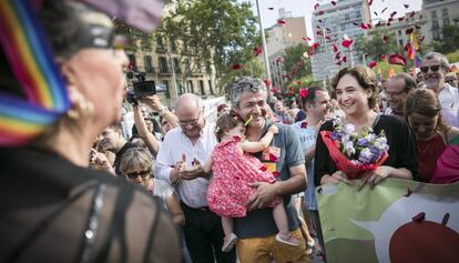 Ada Colau, Llu&iacute;s Rabell i Oriol Amor&oacute;s a la manifestaci&oacute;. 