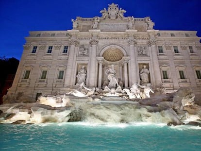 La Fontana de Trevi, reinaugurada este martes tras los trabajos de restauración, en Roma.