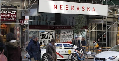 Fachada de una antigua cafetería de Nebraska.