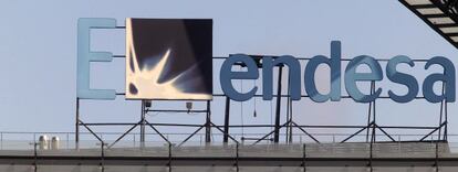 Logotipo de Endesa en su sede